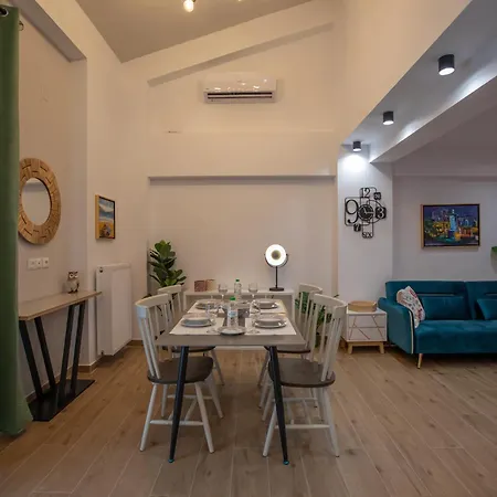 Serenity Lofts 1 Kardítsa