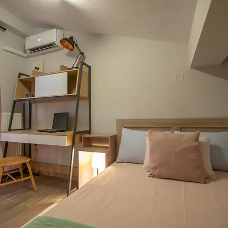 Serenity Lofts 1 Kardítsa